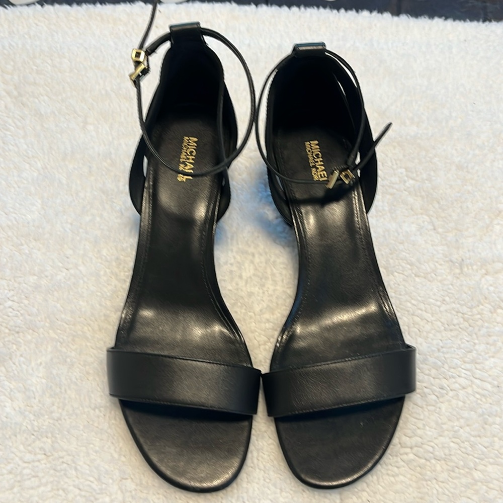 Michael Kors block sandal, black, size 10